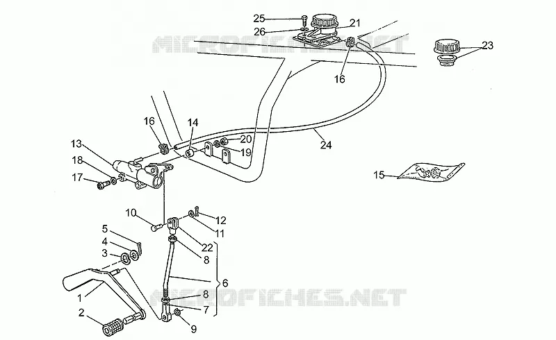 Rear master cylinder
