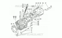 Cylinder head and valves