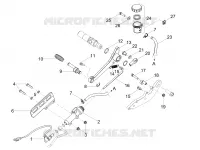 Rear master cylinder