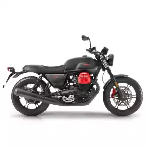 V7 III Carbon 750 E4